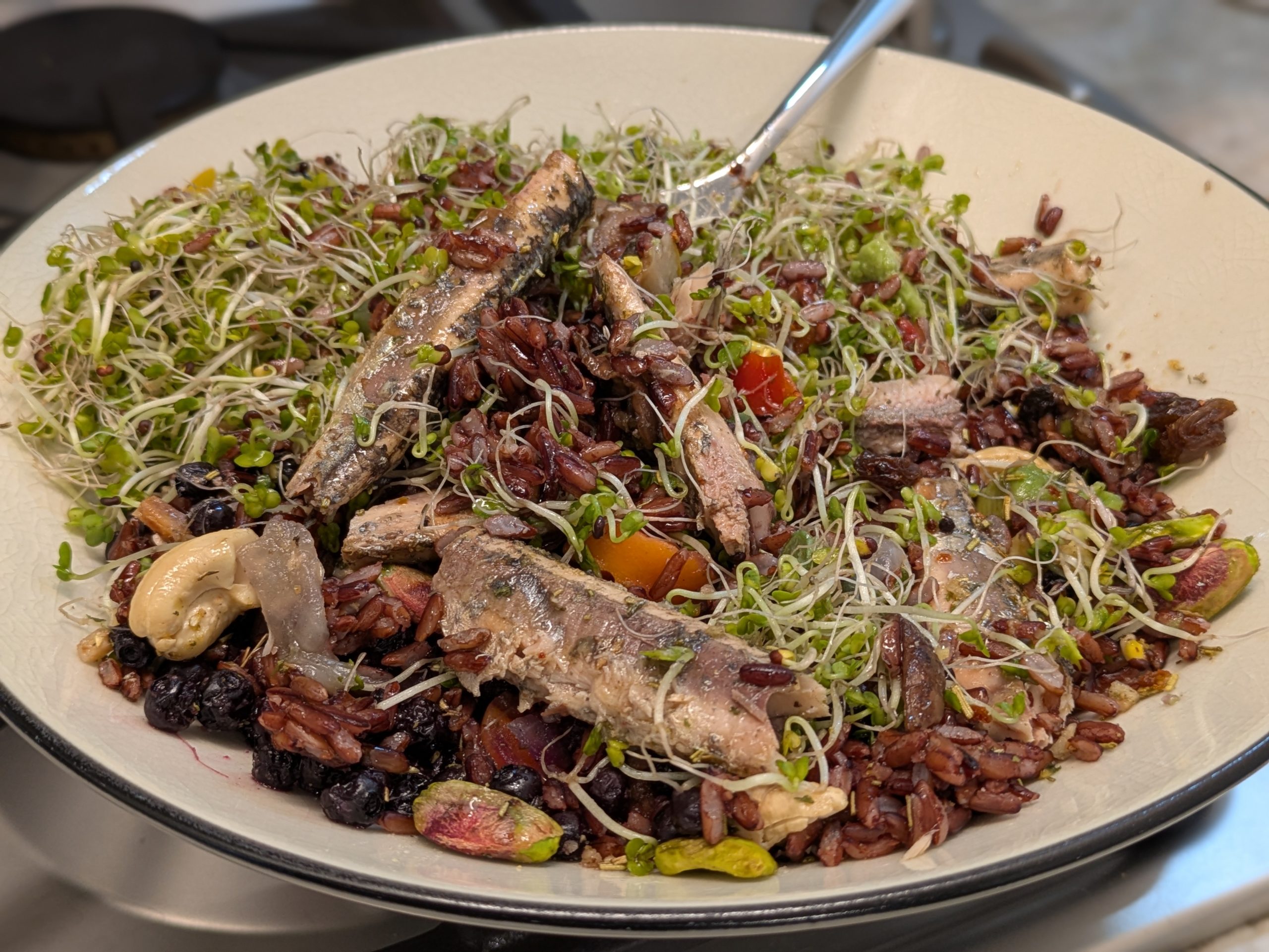 RECIPE: Anchovy Antioxidant Assault (pescetarian)